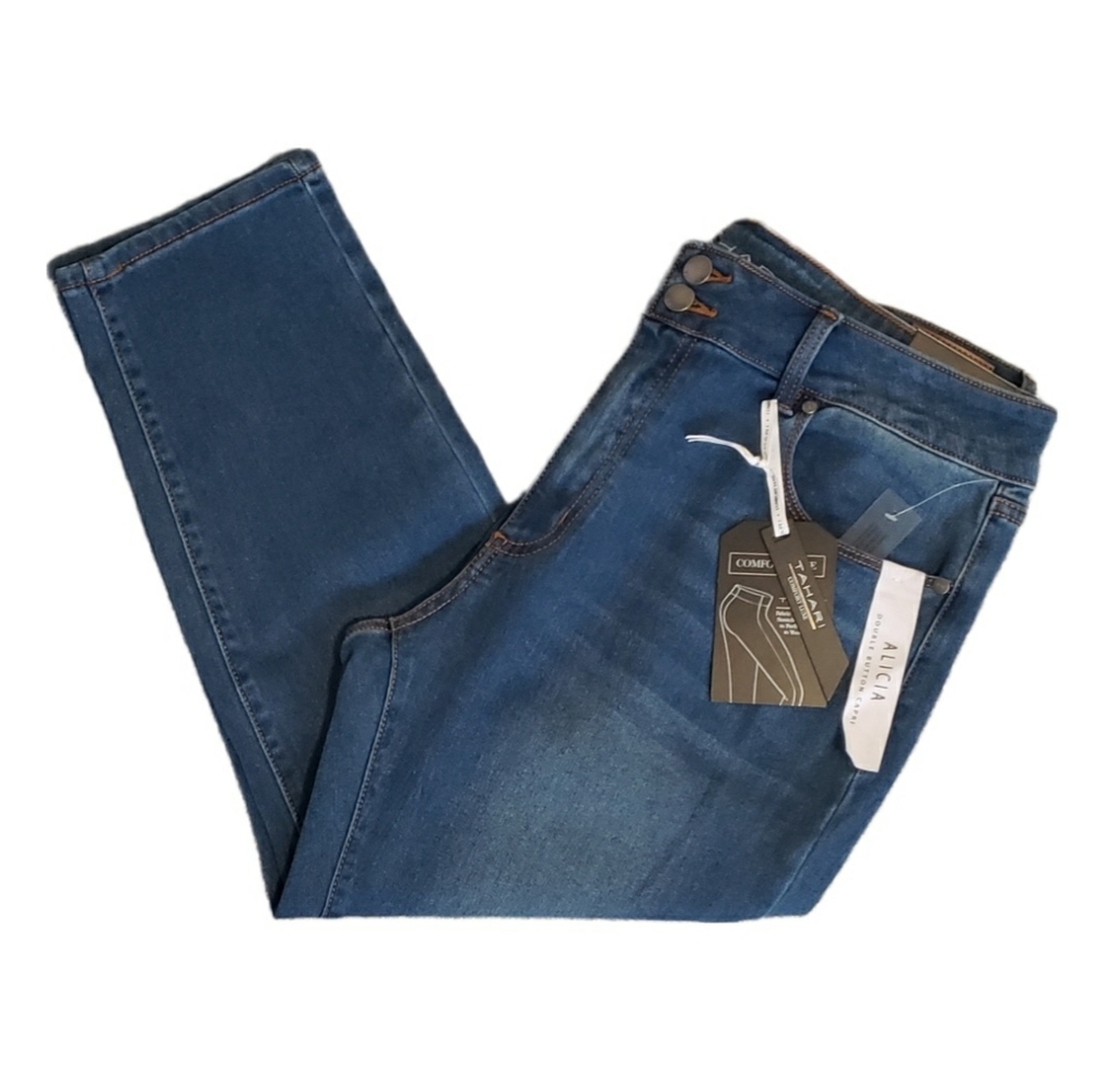 Tahari Double Button Capri Jeans
